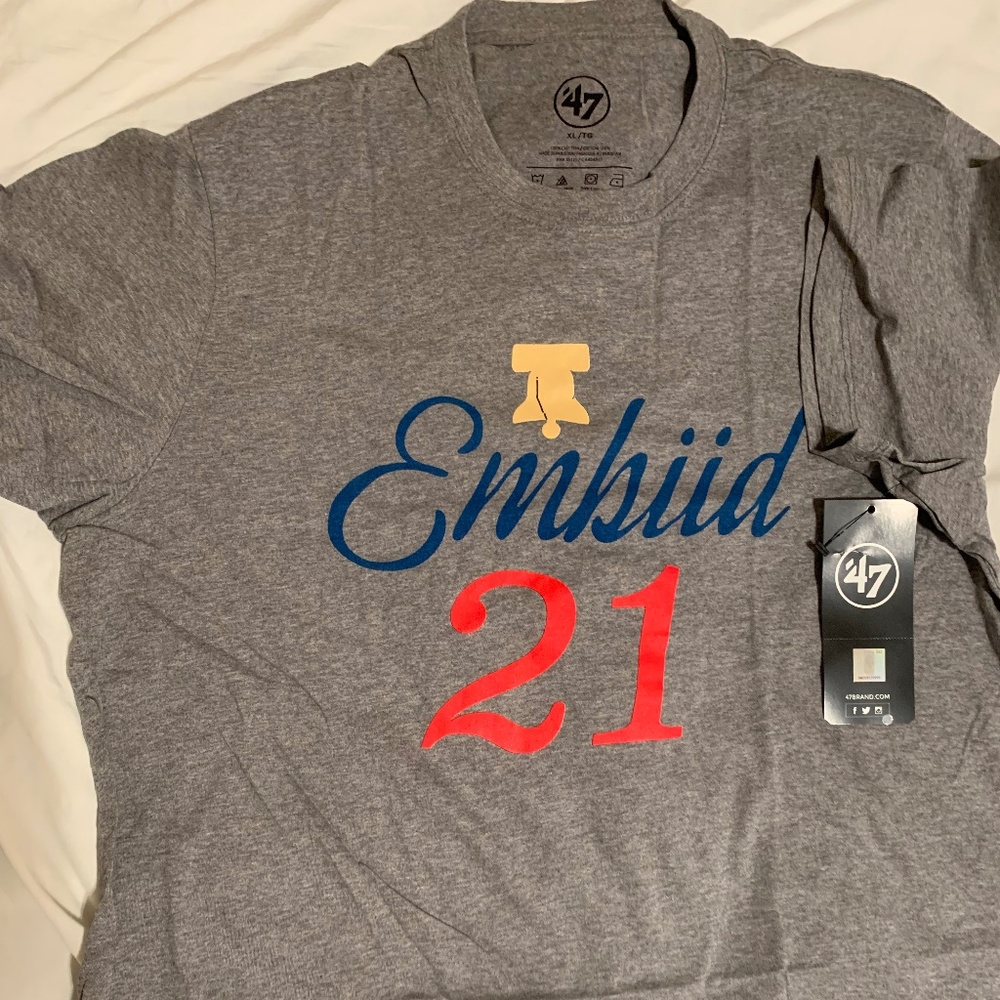 Joel Embiid Philadelphia 76ers 47 brand t-shirt mens XL gray .
